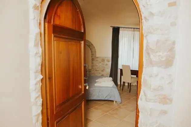 Üç Kişilik Oda
