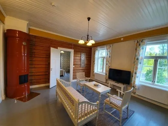 Villa, Larger Suite, Partial Lake View