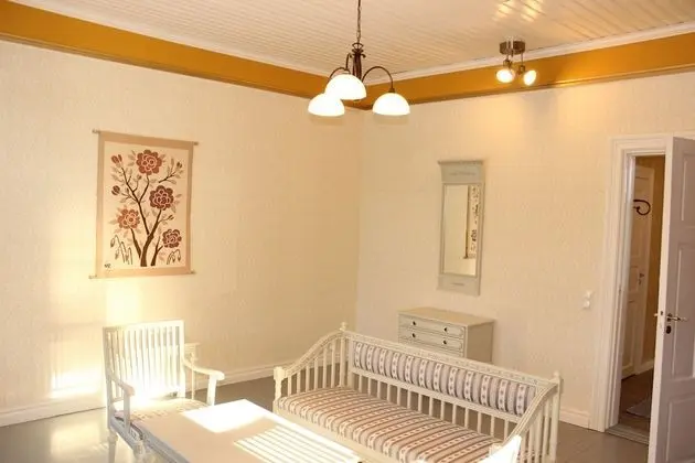 Villa, Larger Suite, Partial Lake View