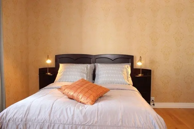 Main Building, Suite 2, Lake View