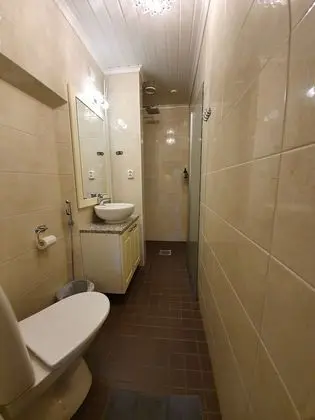 Main Building, Suite 2, Lake View