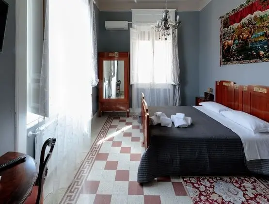 Comfort Tek Büyük Yataklı Oda