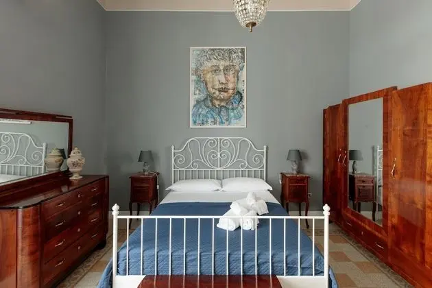 Comfort Tek Büyük Yataklı Oda
