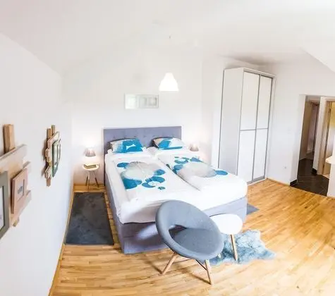 Business Tek Büyük Yataklı Oda, Bahçe Manzaralı