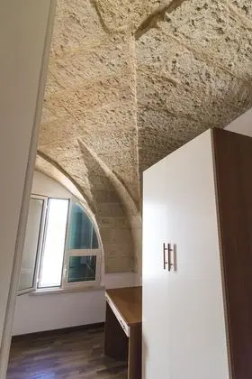 Tek Büyük Yataklı Oda, Ortak Banyo