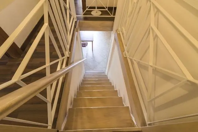 Tek Büyük Yataklı Oda, Ortak Banyo