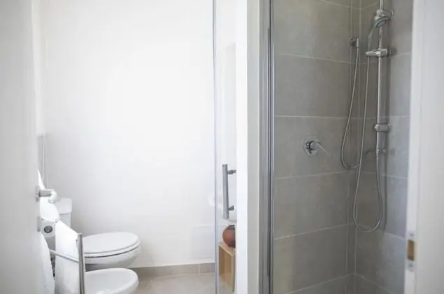 Tek Büyük veya İki Ayrı Yataklı Oda, Balkon (Sicilia)