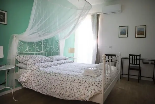 Tek Büyük Yataklı Oda, Balkon, Deniz Manzaralı (Aria)