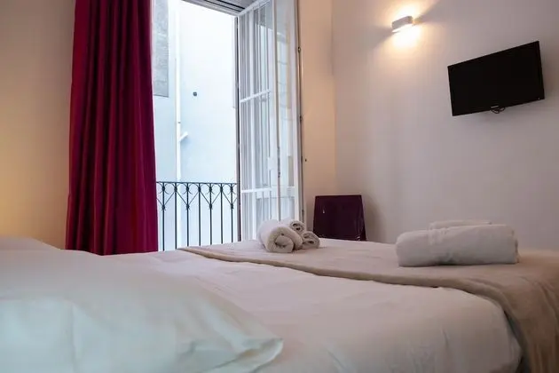 Comfort Tek Büyük Yataklı Oda (Ramondetti-Fileti)