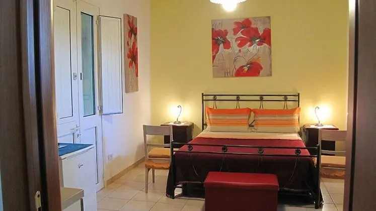 Üç Kişilik Oda, Bahçe Manzaralı