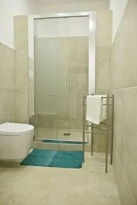 Classic Oda, 1 Büyük (Queen) Boy Yatak, Özel Banyo
