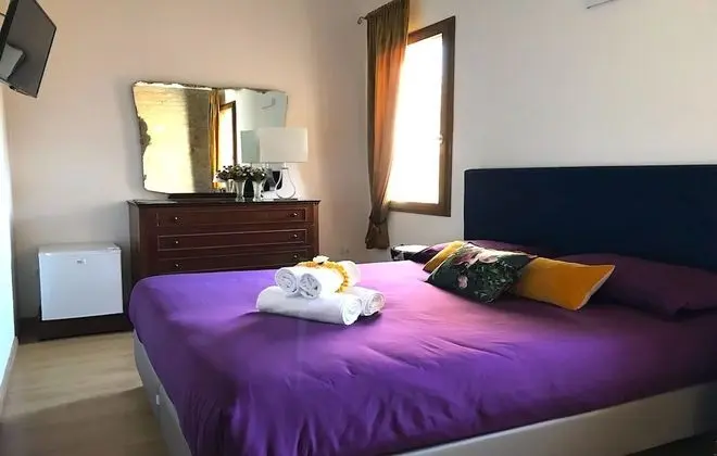 Deluxe Tek Büyük veya İki Ayrı Yataklı Oda, Teras, Bahçe Manzaralı