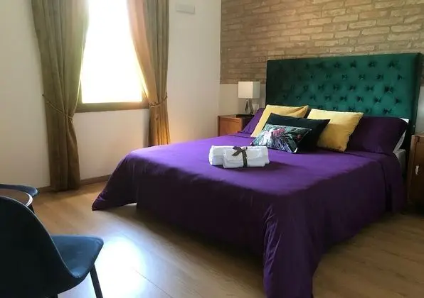 Superior Tek Büyük Yataklı Oda, Teras, Bahçe Manzaralı