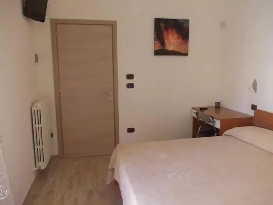 Tek Büyük Yataklı Oda, Balkon