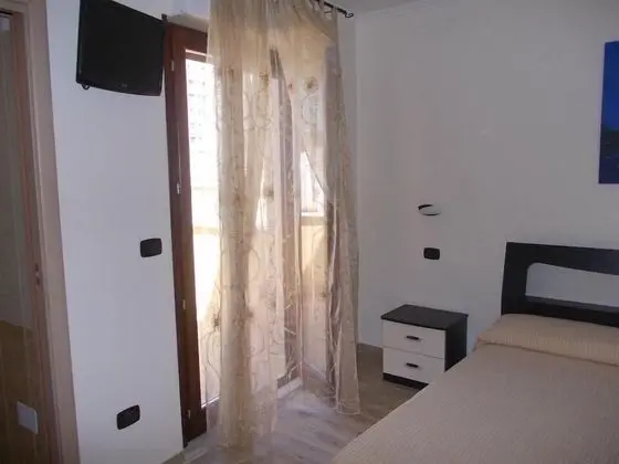 Tek Büyük Yataklı Oda, Balkon