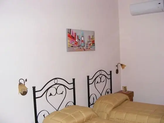 Tek Büyük Yataklı Oda
