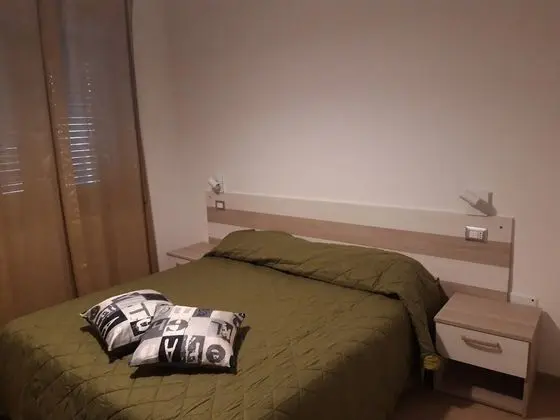 Üç Kişilik Oda, Teras