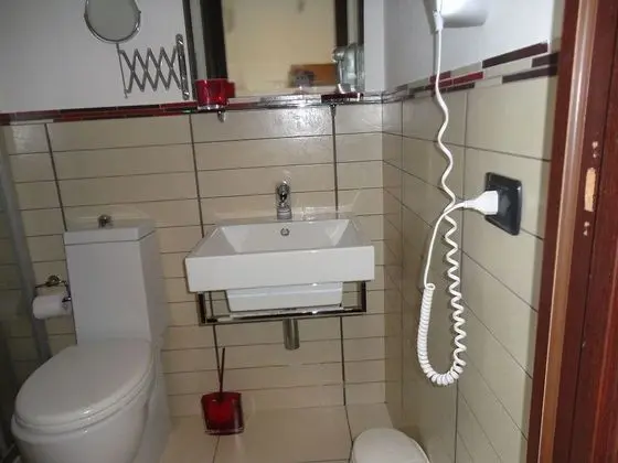 Tek Büyük veya İki Ayrı Yataklı Oda