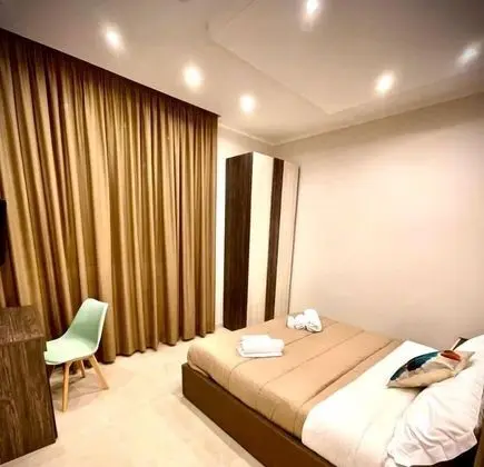 Deluxe Tek Büyük Yataklı Oda, 1 Çift Kişilik Yatak, Özel Banyo, Şehir Manzaralı