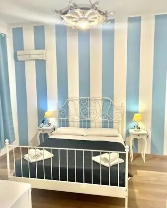 Comfort Tek Büyük Yataklı Oda, 1 Büyük (Queen) Boy Yatak, Banyolu/Duşlu, Deniz Manzaralı