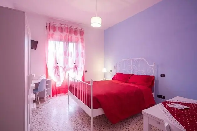 Tek Büyük veya İki Ayrı Yataklı Oda (Positano)