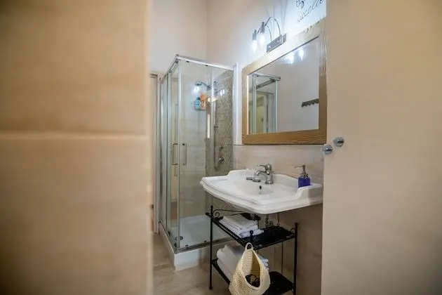 Tek Büyük Yataklı Oda (Bianca)