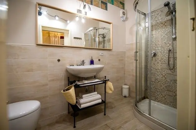 Tek Büyük Yataklı Oda (Rossa)