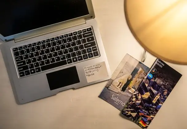 Tek Büyük Yataklı Oda (Verde)