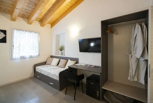 Comfort Tek Büyük veya İki Ayrı Yataklı Oda