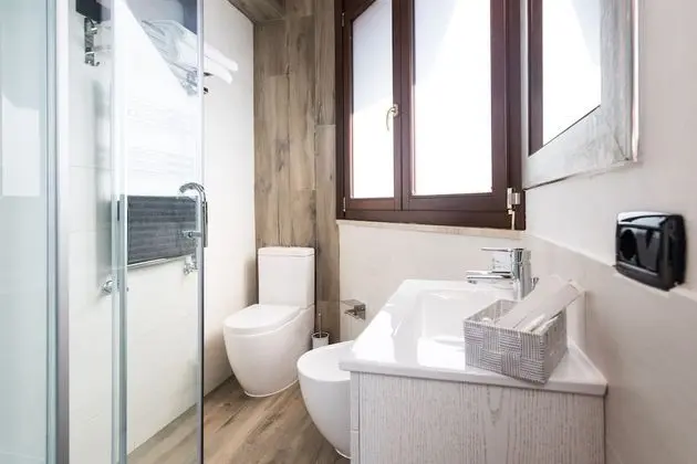 Exclusive Tek Büyük Yataklı Oda (Sofia)
