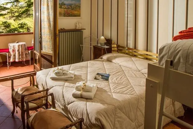 Standard Tek Büyük veya İki Ayrı Yataklı Oda, Özel Banyo, Bahçe Manzaralı