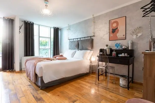 Deluxe Tek Büyük Yataklı Oda, Teras
