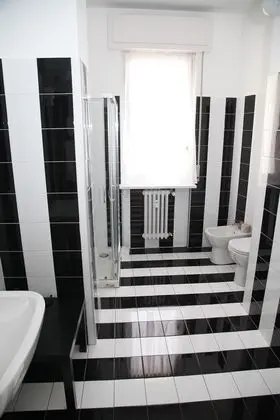 Dört Kişilik Oda, Sigara İçilmez