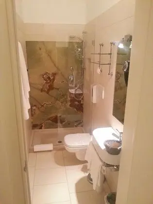 Tek Büyük veya İki Ayrı Yataklı Oda, Balkon