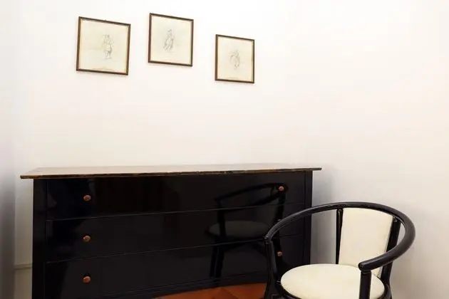 Tek Büyük veya İki Ayrı Yataklı Oda, 1 Çift Kişilik veya 2 Tek Kişilik Yatak (Romana)