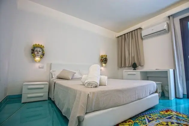 Exclusive Üç Kişilik Oda