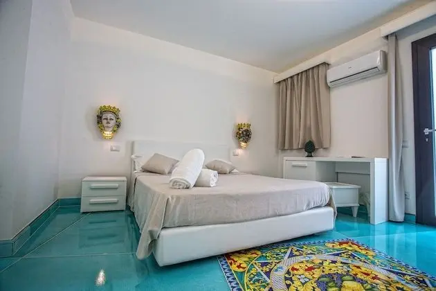 Exclusive Üç Kişilik Oda
