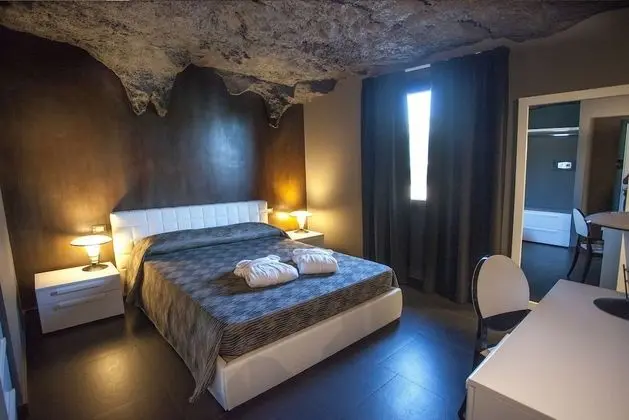 Romantic Tek Büyük Yataklı Oda