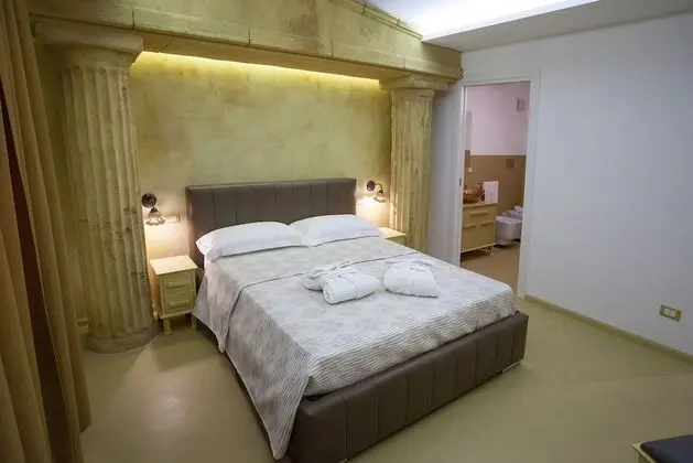 Romantic Tek Büyük Yataklı Oda