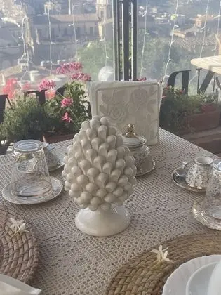 Basic Tek Büyük Yataklı Oda, 1 Yatak Odası, Banyolu/Duşlu, Şehir Manzaralı