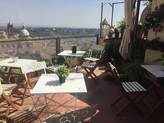 Basic Tek Büyük Yataklı Oda, 1 Yatak Odası, Banyolu/Duşlu, Şehir Manzaralı