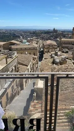 Tek Büyük Yataklı Oda, Şehir Manzaralı