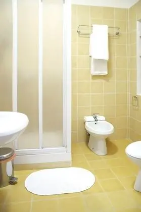 Tek Büyük Yataklı Oda (Bagno Privato Esterno)