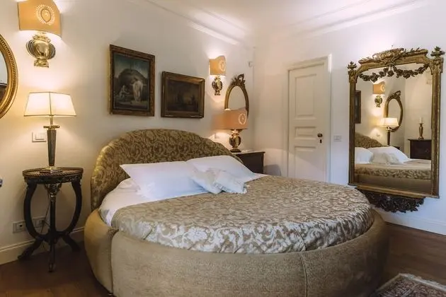 Deluxe Tek Büyük Yataklı Oda (Pindaro)