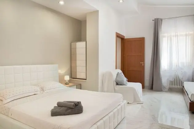 Dört Kişilik Oda (Camera Quadrupla Familiare)