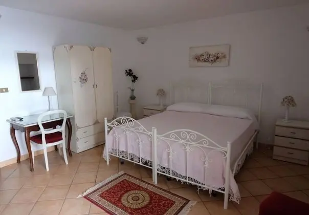 Dört Kişilik Oda, 2 Yatak Odası, Küçük Mutfak