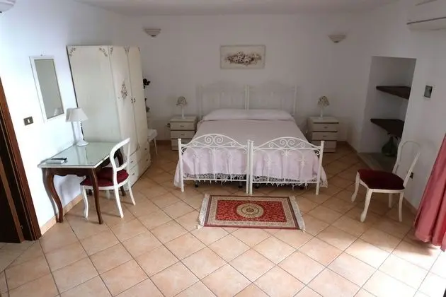 Dört Kişilik Oda, 2 Yatak Odası, Küçük Mutfak