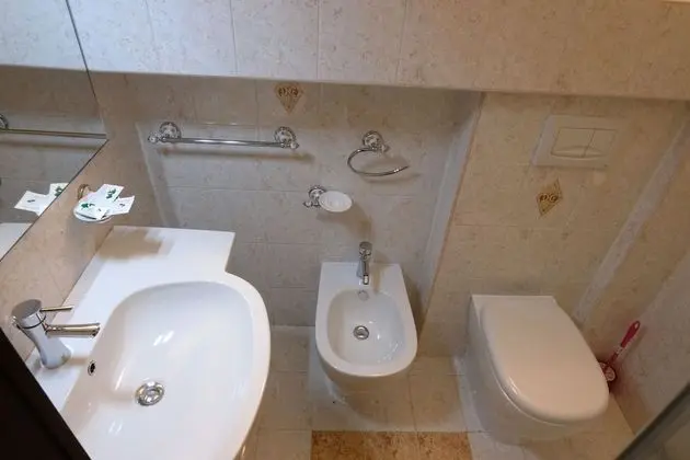 Dört Kişilik Oda, 2 Yatak Odası, Küçük Mutfak