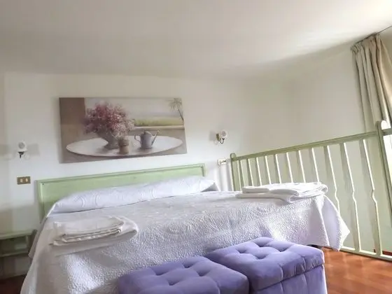 Üç Kişilik Oda