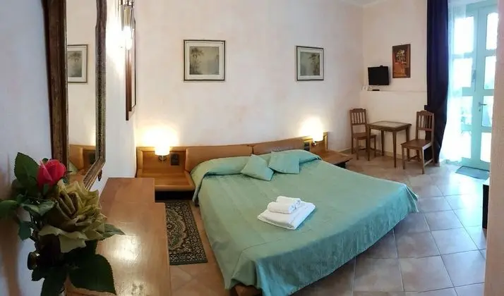 Superior Tek Büyük Yataklı Oda